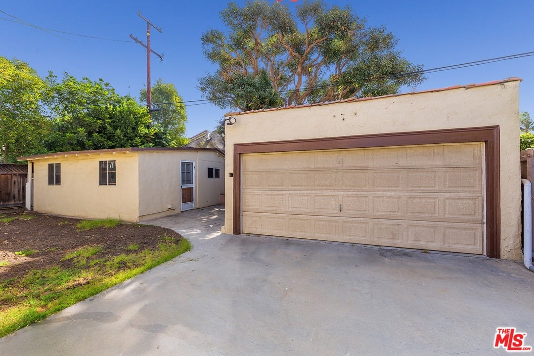 10580 Cushdon Ave