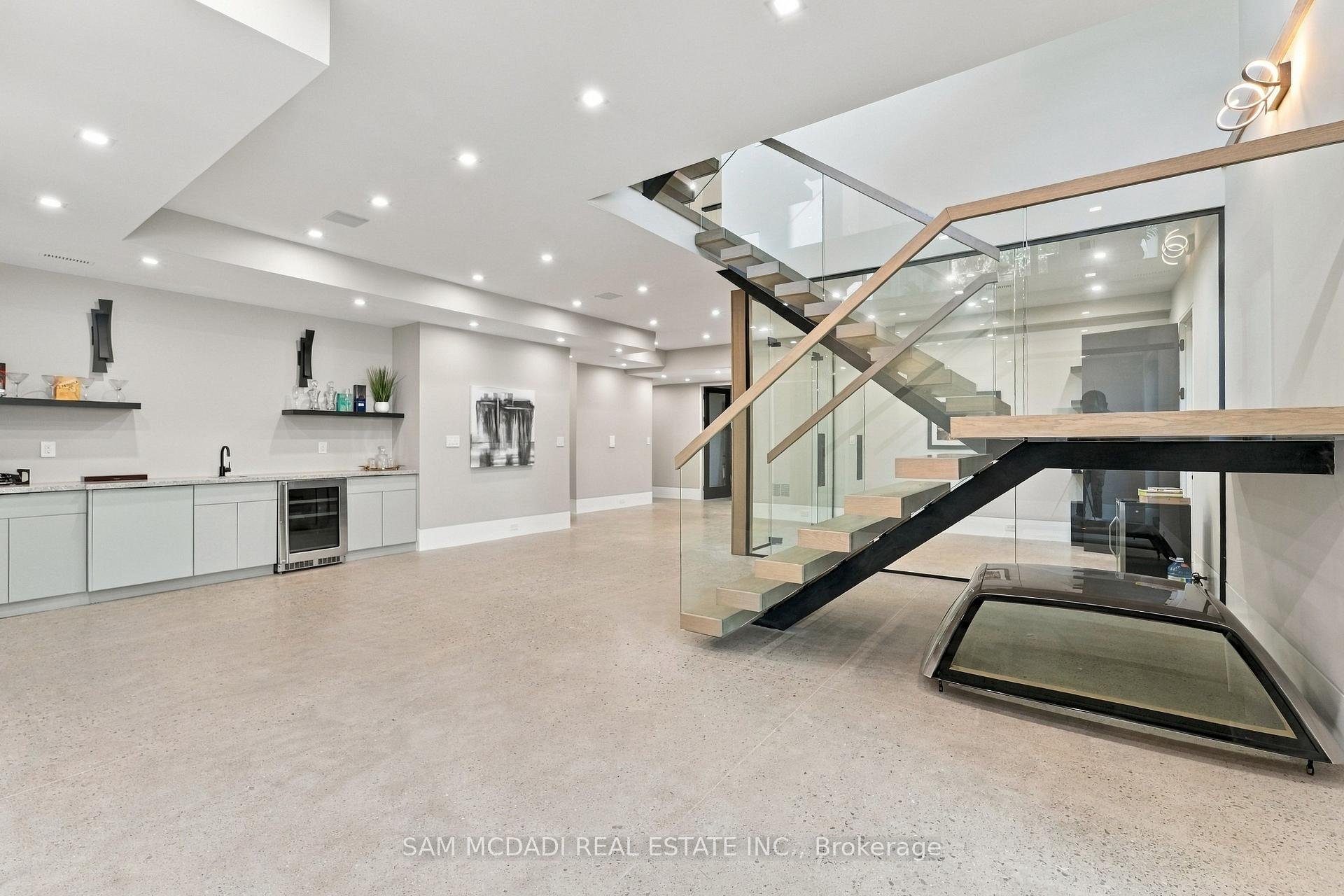 112 Elton Park Road