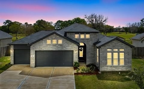 Tour video of listing at 541 Green Meadows Drive, West Columbia, TX 77486 - Residential for sale