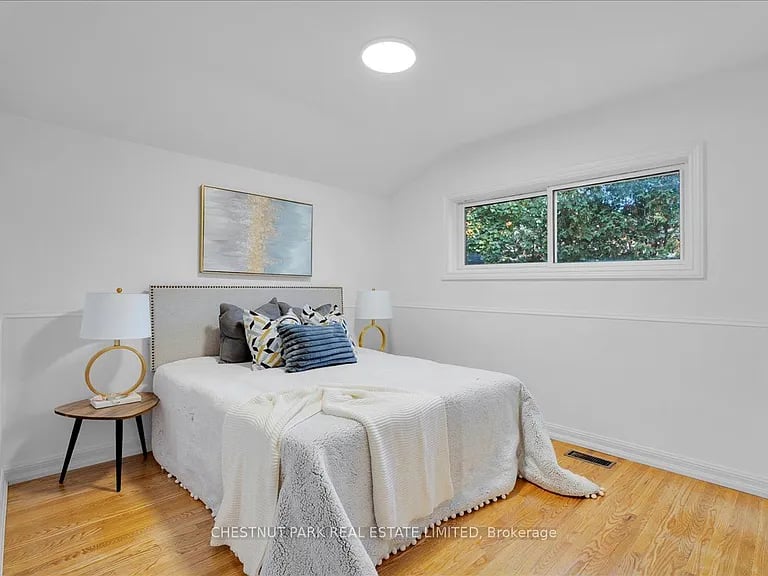 36 Tangmere Rd