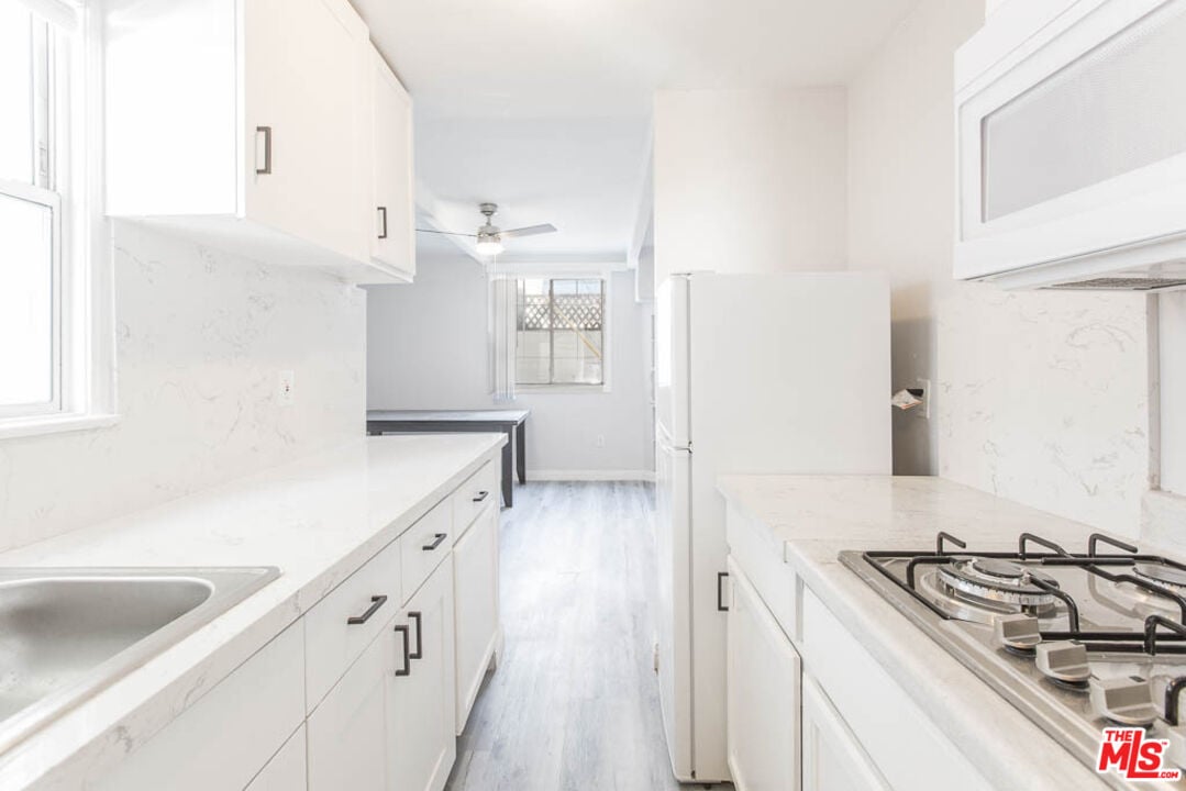 8525 1/2 Cadillac Ave