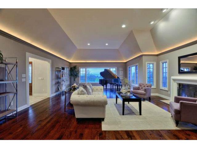  15806 HIDDEN HILL Rd