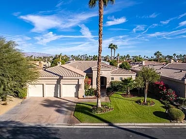 14 Hillcrest Dr