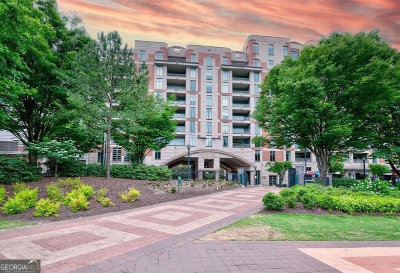 250 Park Ave W Ave NW #909
