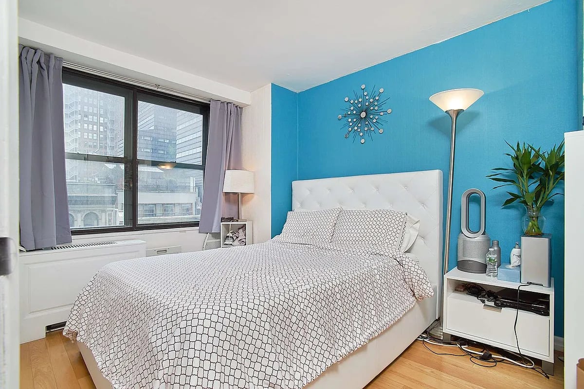 7 East 14th Street #907