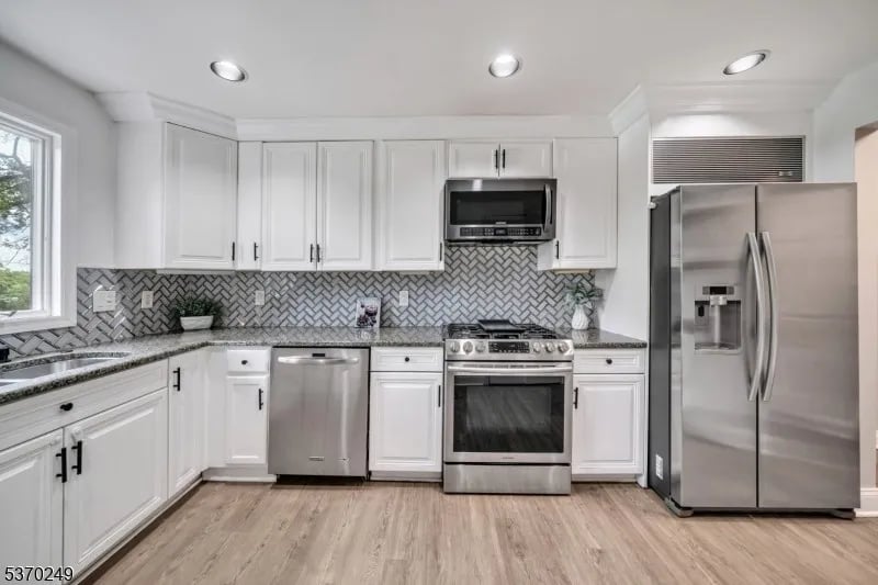 359 Dogwood Way