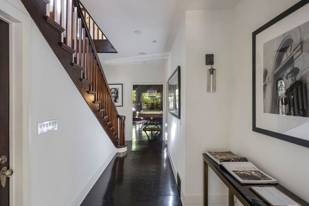 Velaris Estate, Laurel Canyon Blvd, 90046