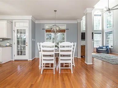 7900 Hampton Arbor Cir