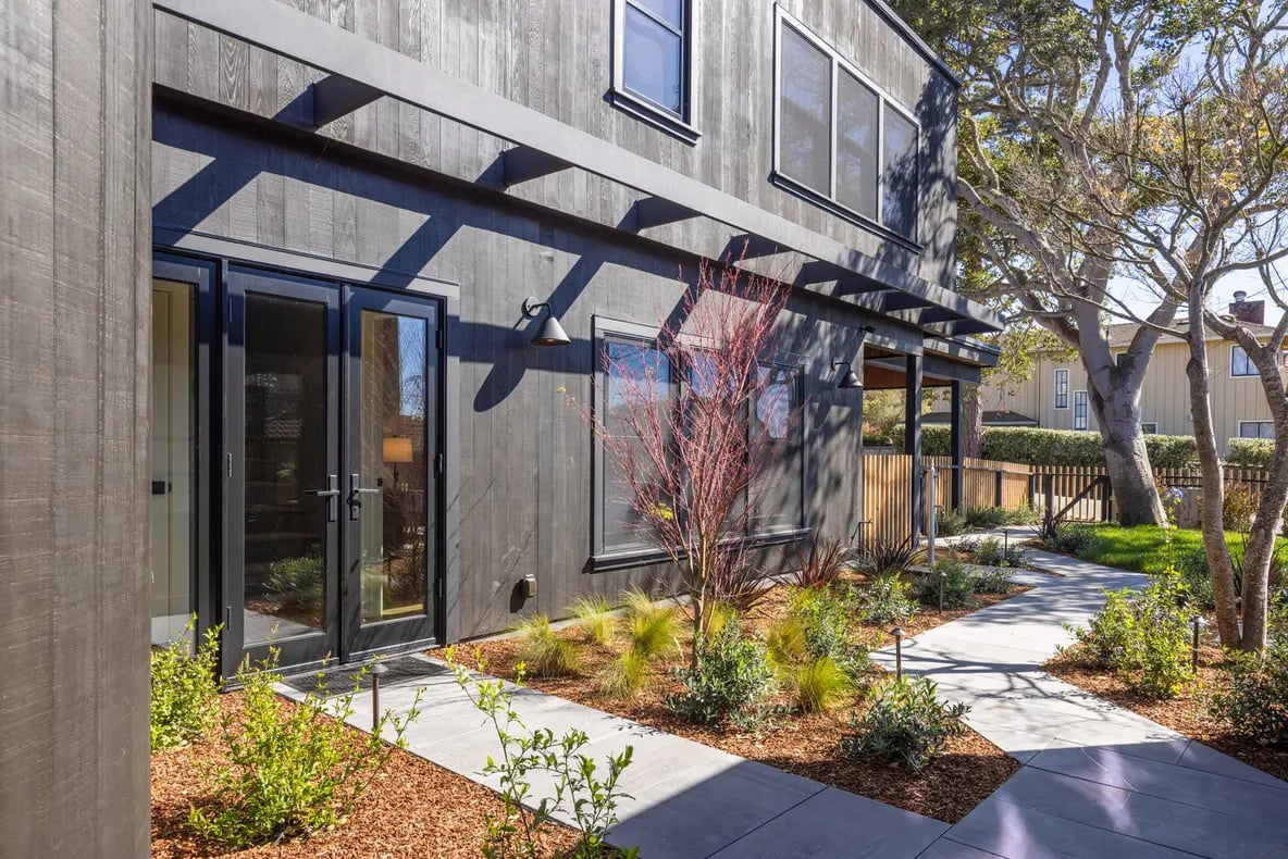 Onyx House