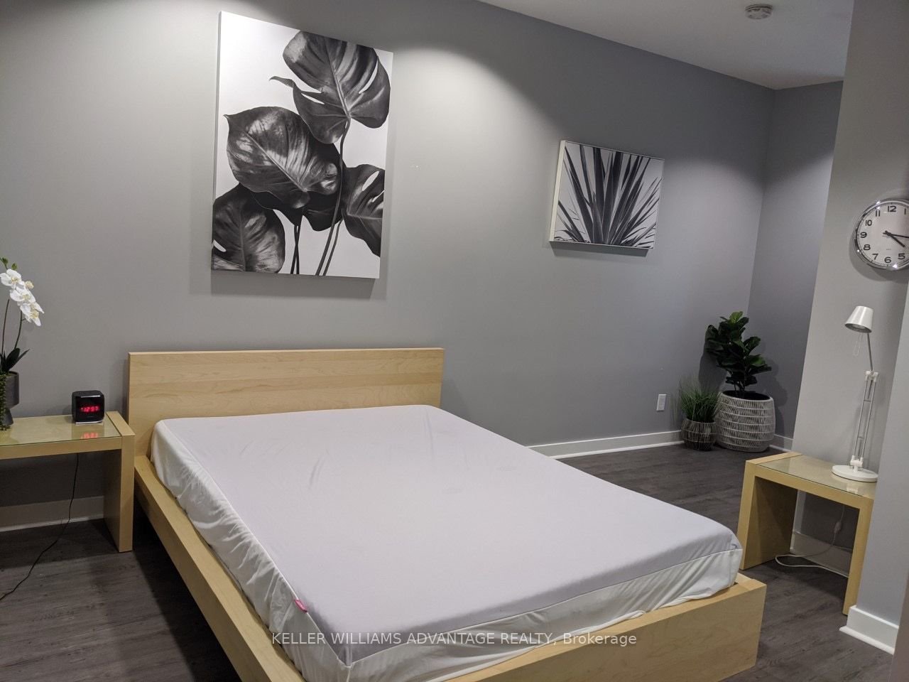 SUN-DRENCHED PENTHOUSE