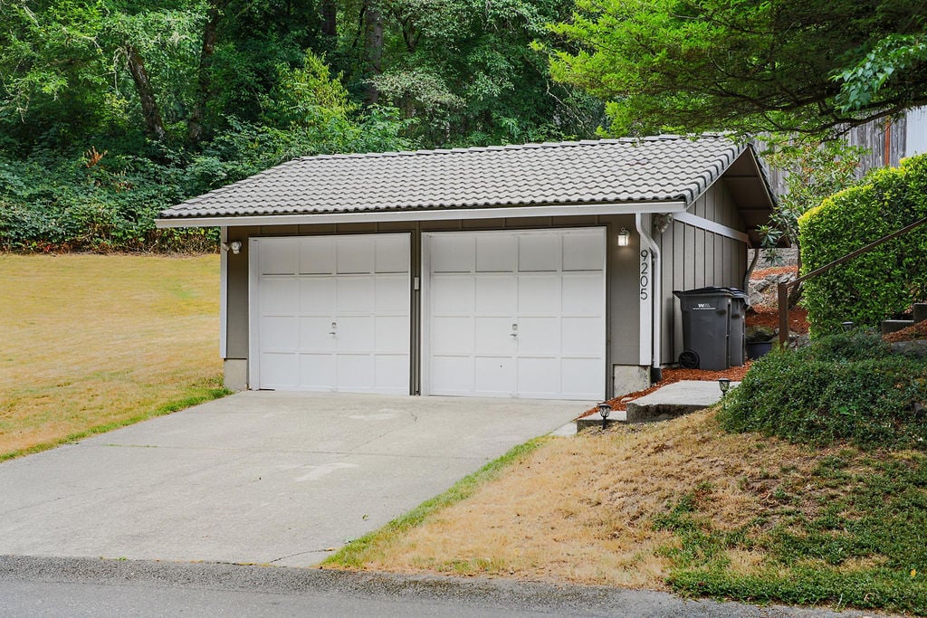 9205 Morning Side Drive NW