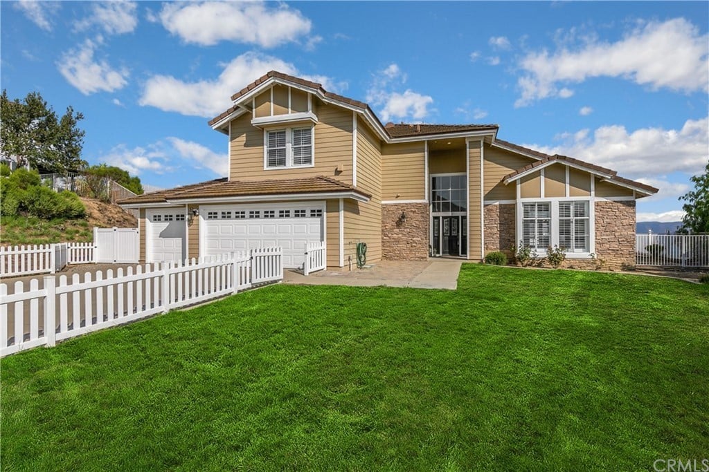 22630 Hidden Hills Rd