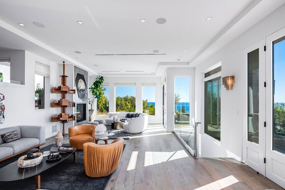 Vireon Pavilion, Pacific Coast Hwy, 90265