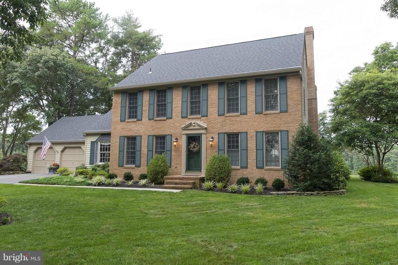 542 Point Field Dr