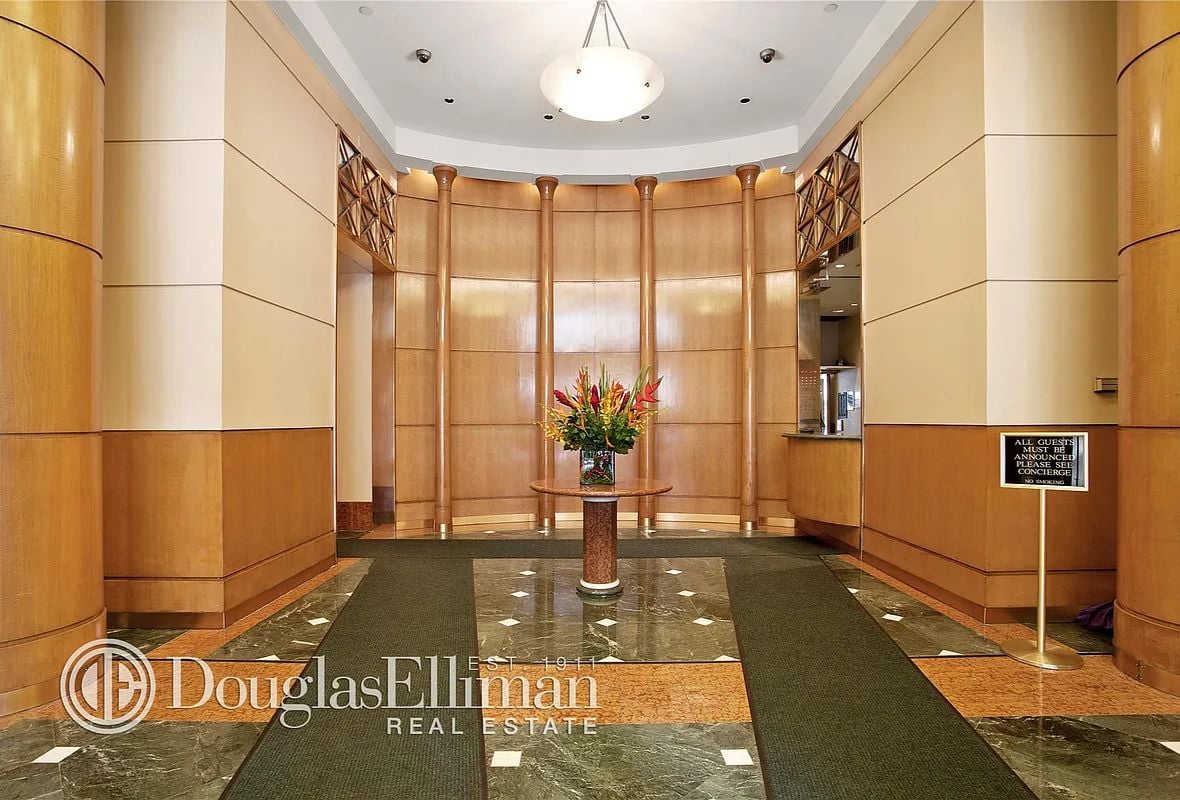 301 W 57th St #43C