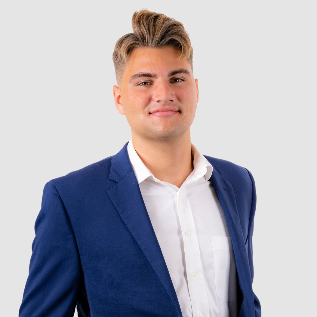 Adin Homoelle Canton, OH Real Estate Agent Headshot