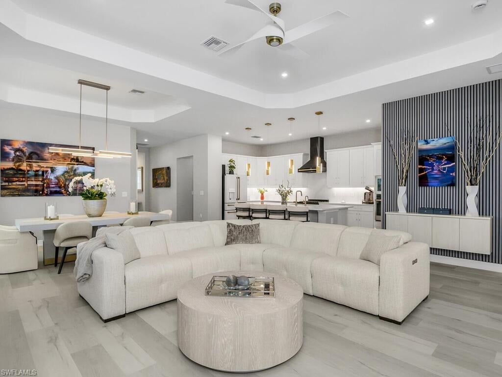 13543 Blue Bay Cir