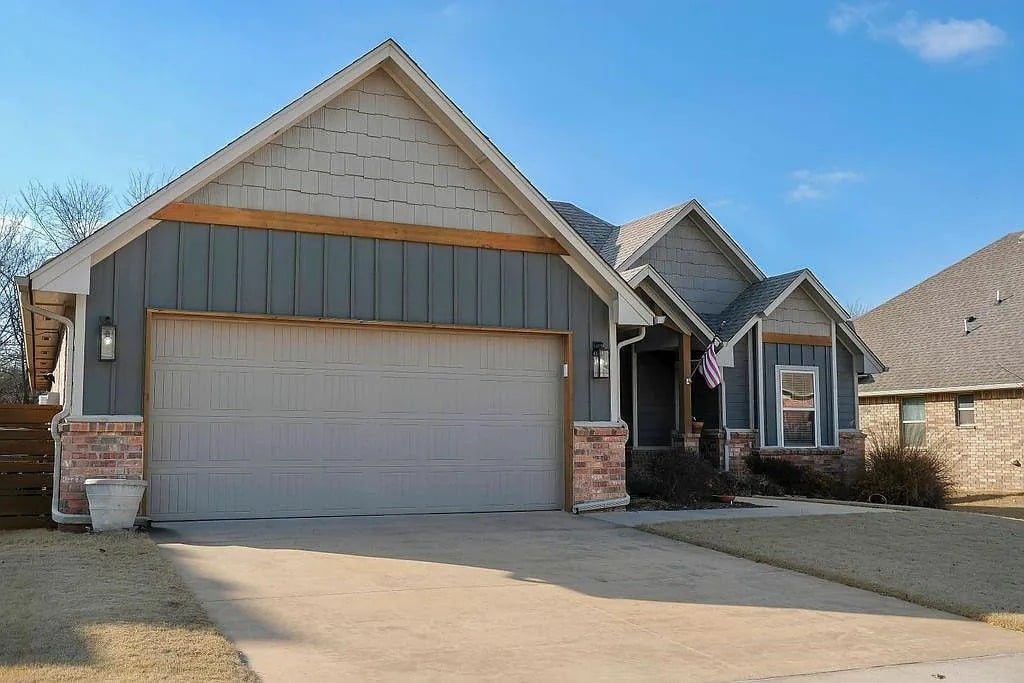 2725 Cypress Springs Blvd