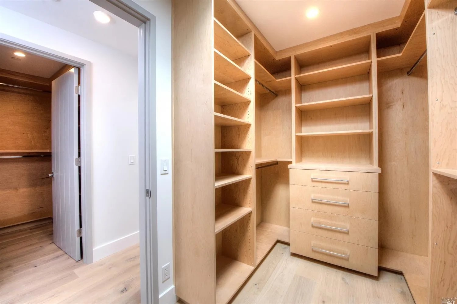51 Loring Ave