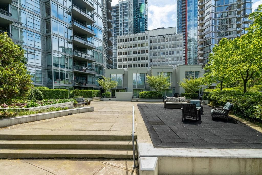 1205 W Hastings St, #1105