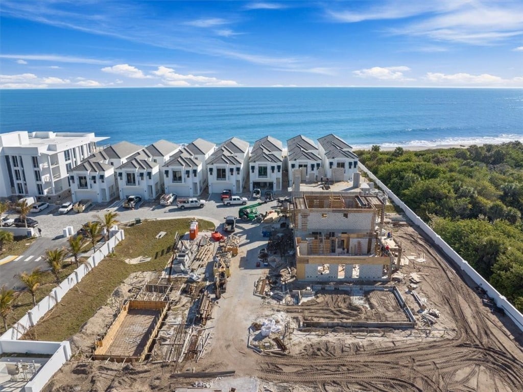 5 Indigo Vero Ln
