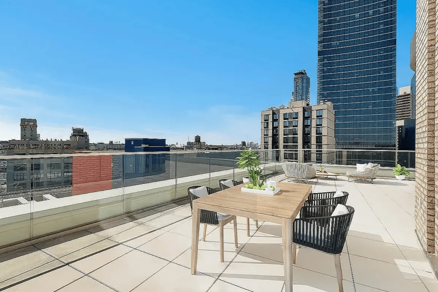 29-17 40th Ave 904