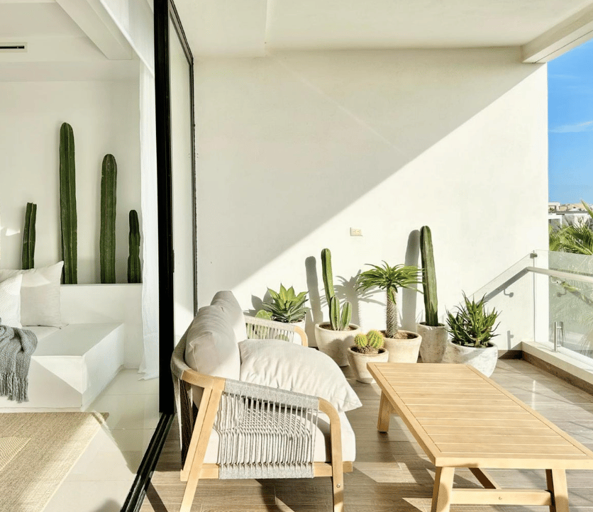 Cabo Dream Escape: OceanView Luxury & Entertainment for 8 Guests