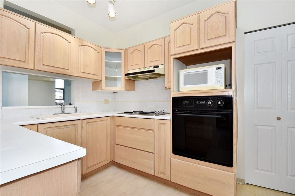 3769 W 7th Ave, #325