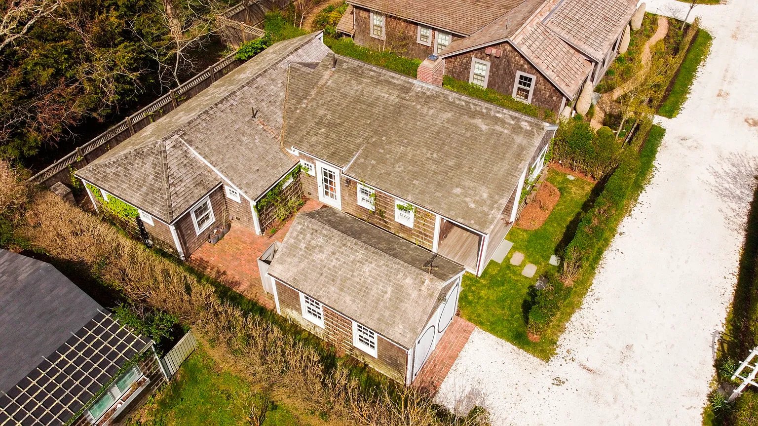 9 Lily St