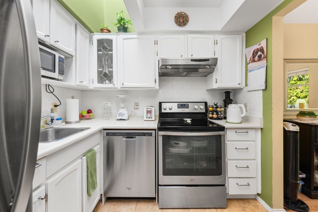 5335 Hastings St, #401