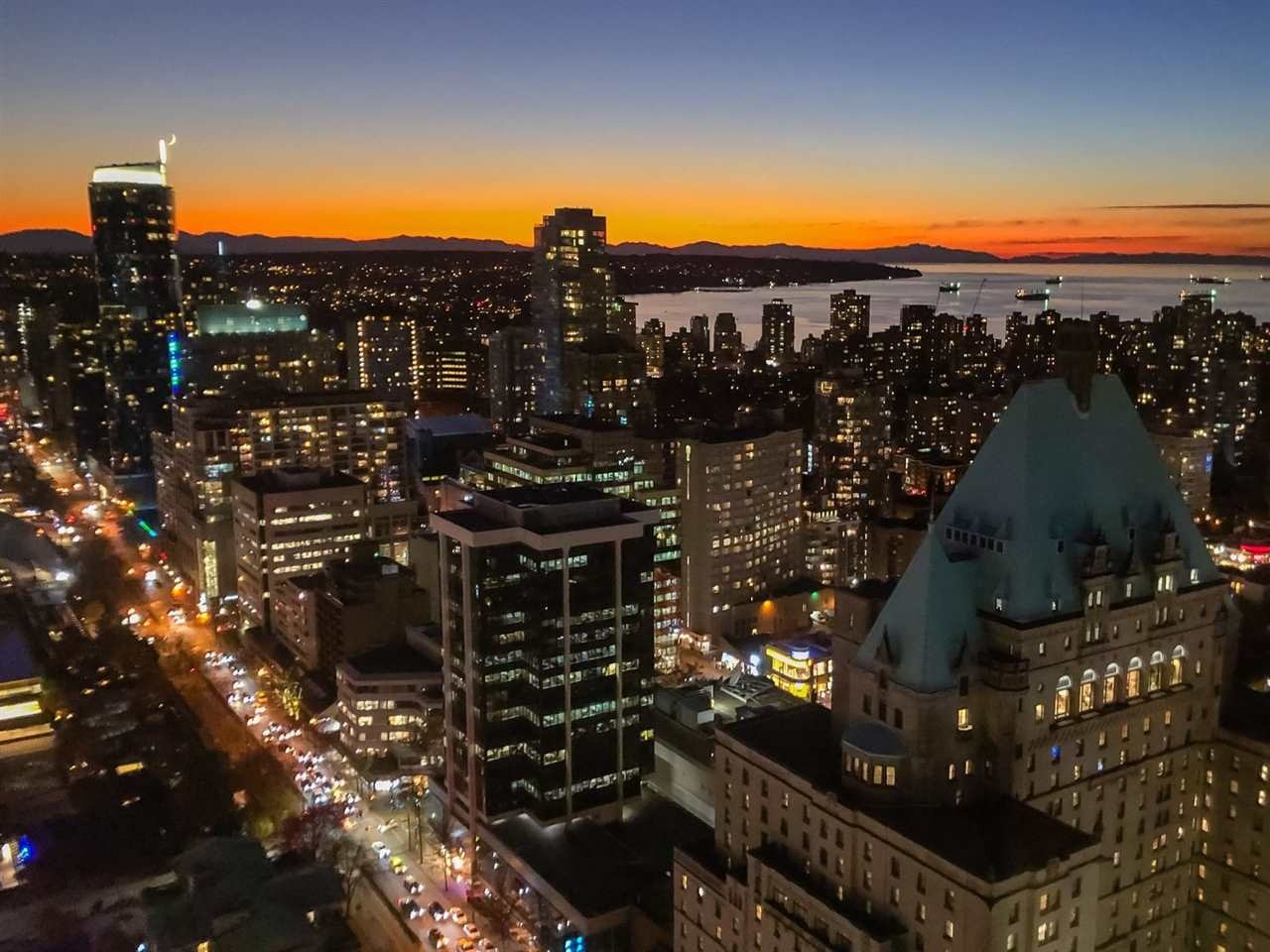667 Howe St, #3904