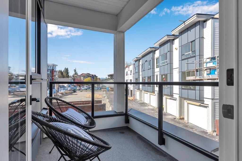 5476 Brydon Crescent, #4