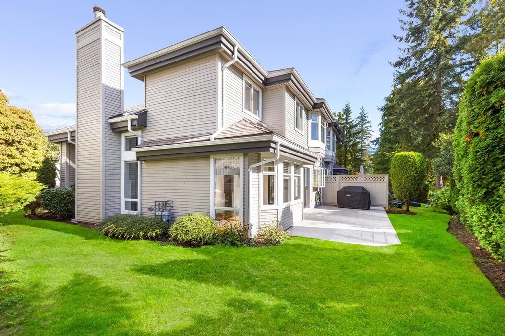 803 Roche Point Dr