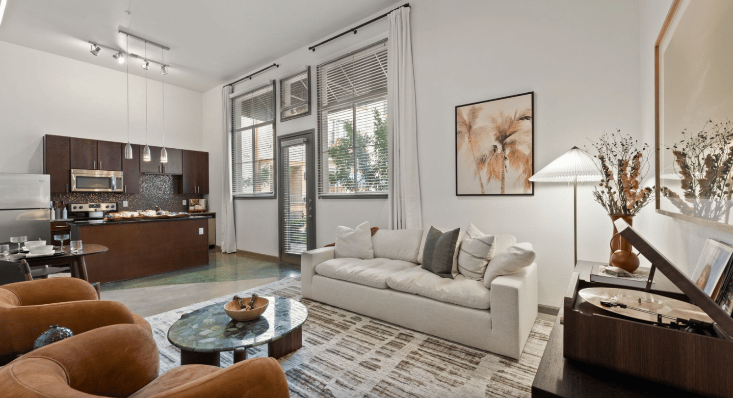 Lease today, live up to 4 weeks free!!