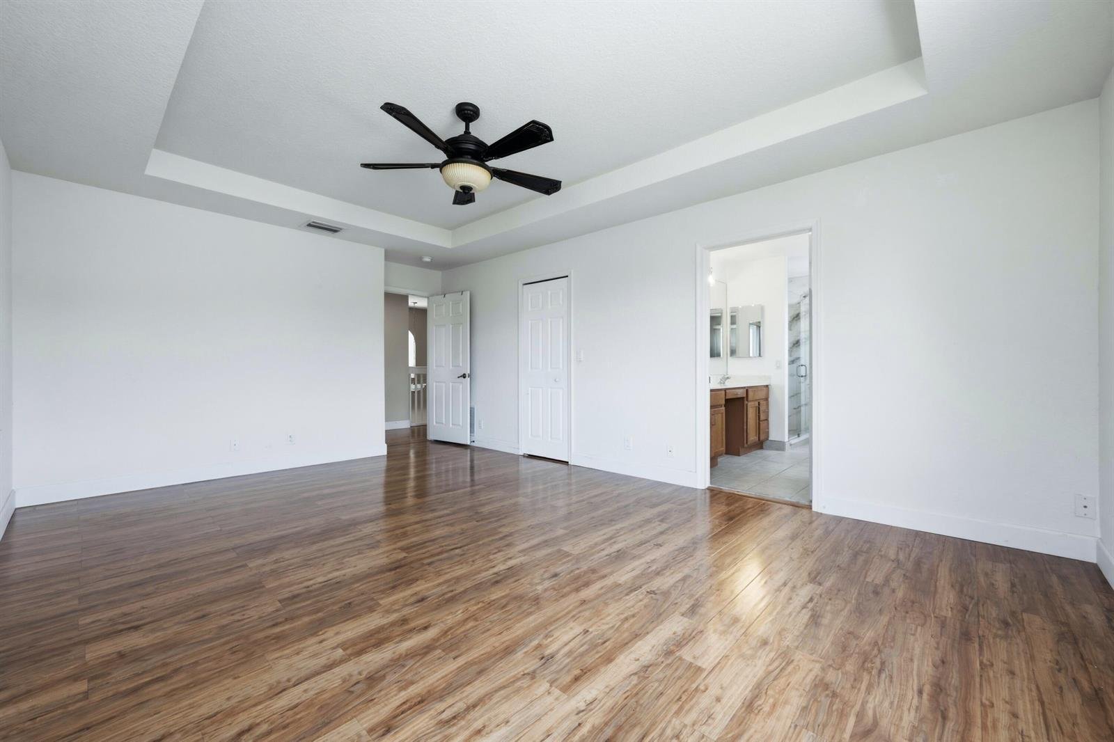 8113 Bautista Way