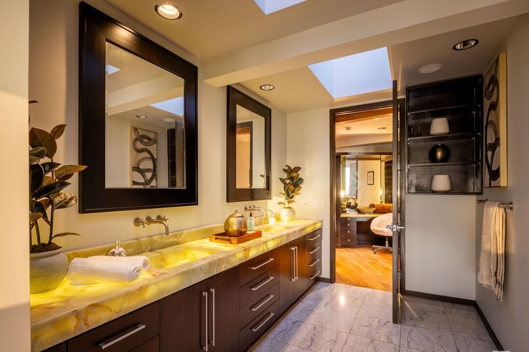 Orion Crest, Devlin Dr, 90069