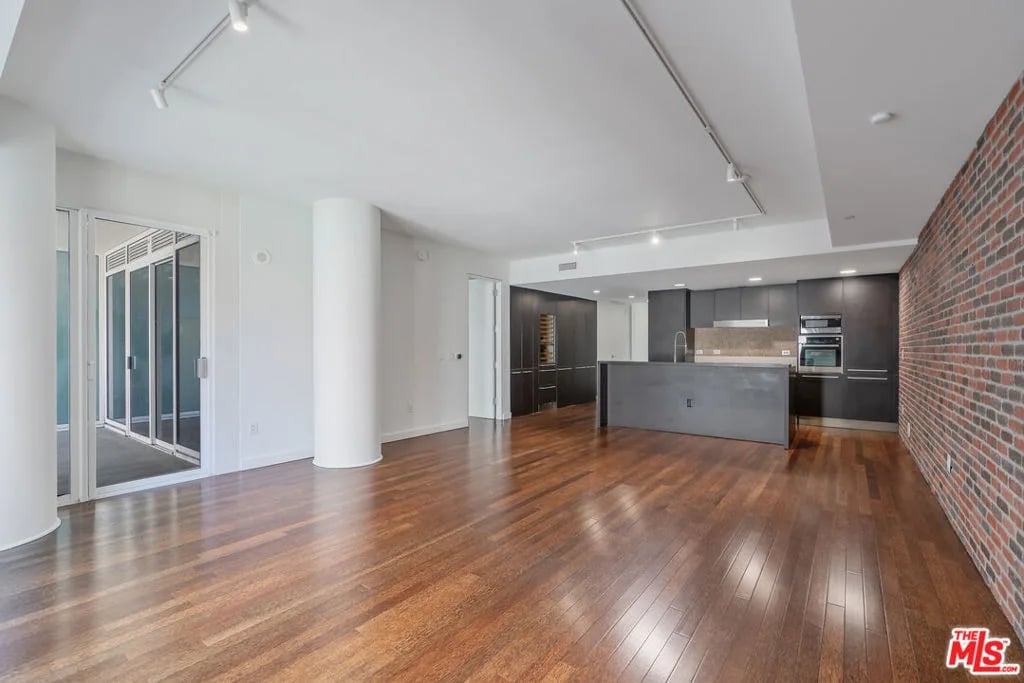 6250 Hollywood Blvd, #7D