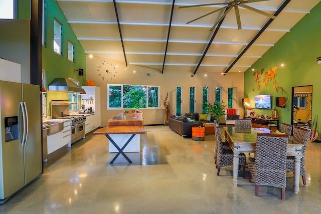 Industrial Design Home Workshop, Manuel Antonio, Puntarenas