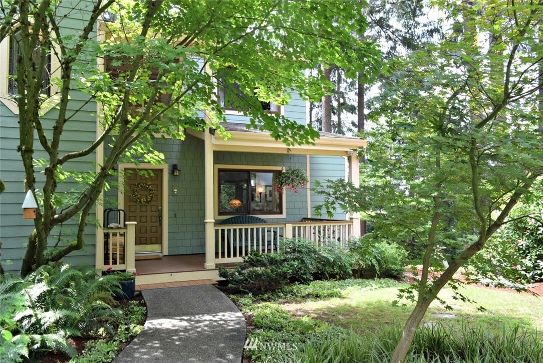 744 222nd Pl NE