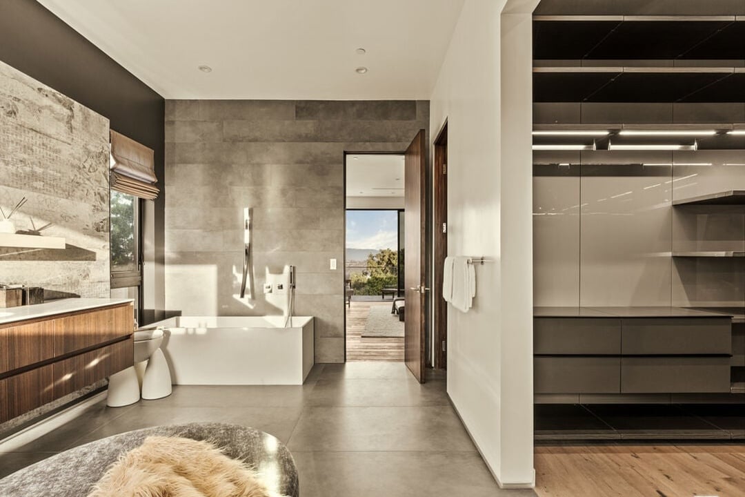 Aria Vista, Stradella Rd, 90077