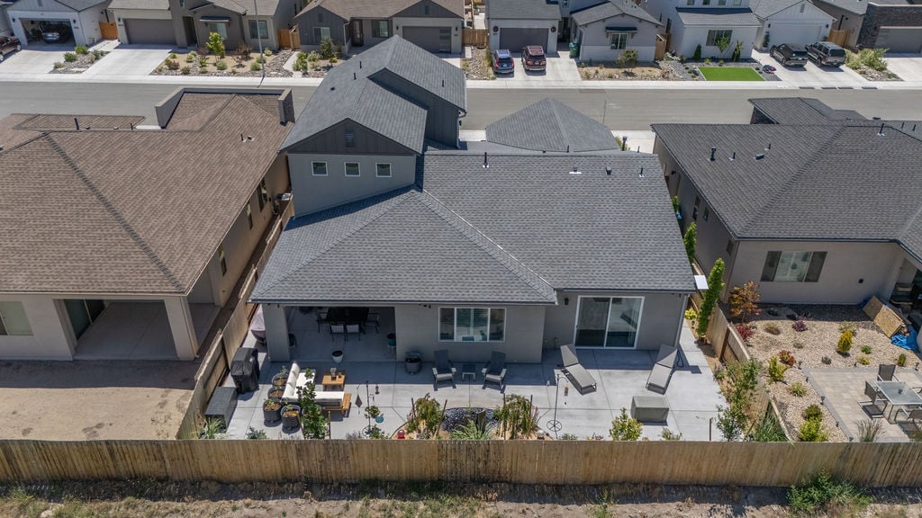 1882 Hogan Peak St