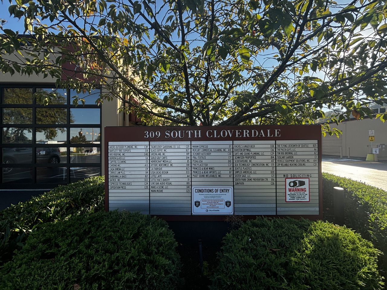 309 S Cloverdale St - Sublease