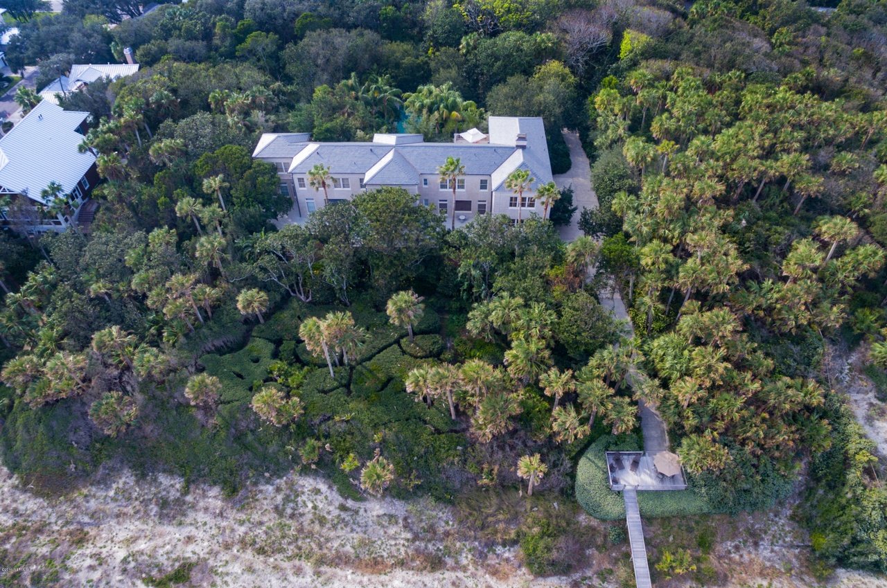 2400 Seminole Rd