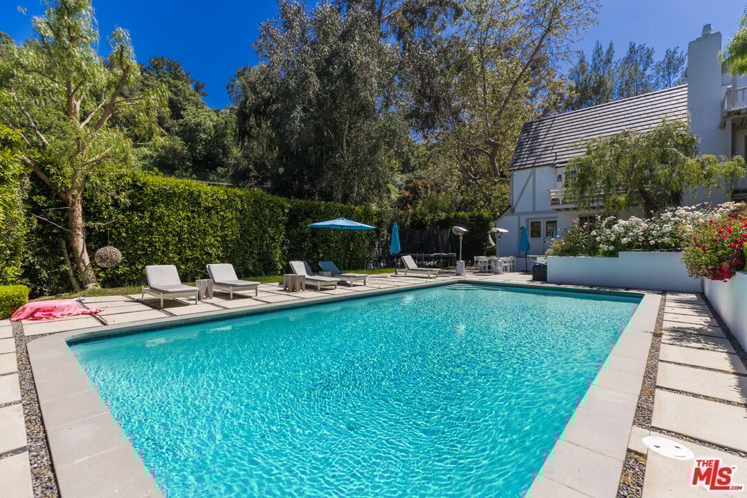 Pinnacle Estate, Wonderland Ave, 90046