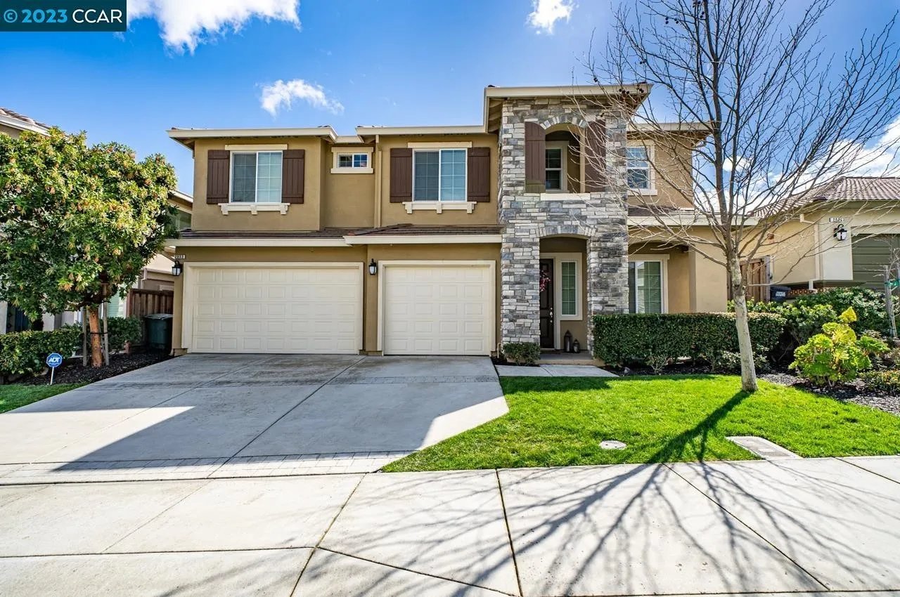 2032 Aragon Dr