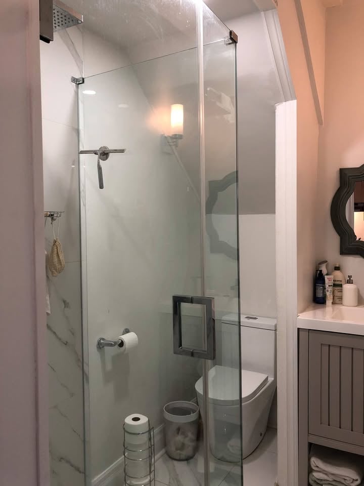 222 Oakwood Avenue Unit: 1