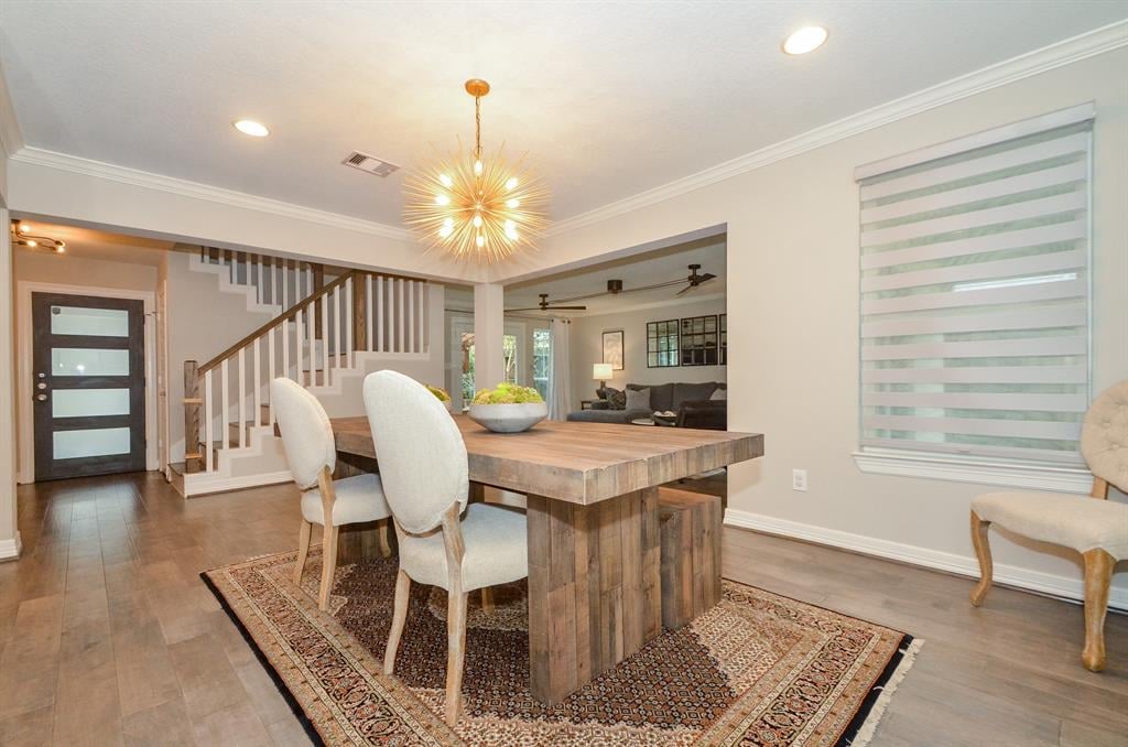 10607 Holly Springs Dr