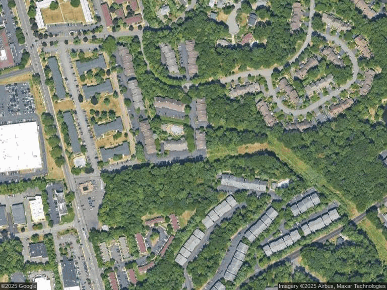 233 Indian Hollow Ct