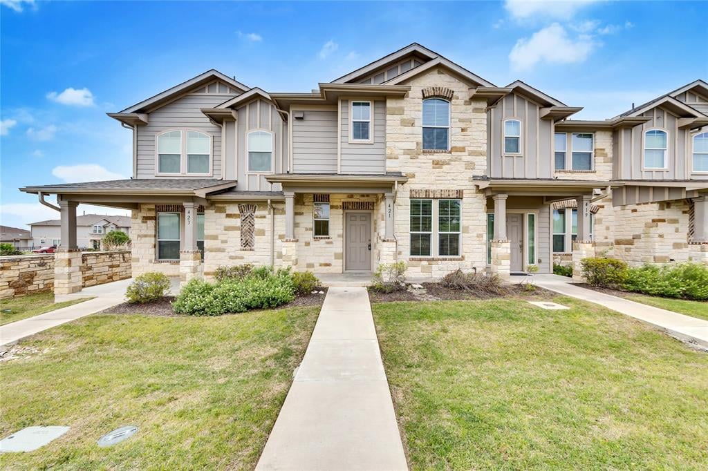 421 N Heatherwilde Blvd