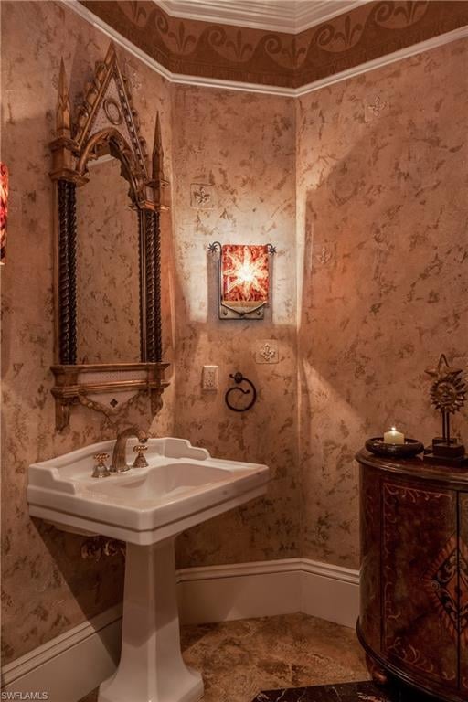 3415 Fort Charles Dr